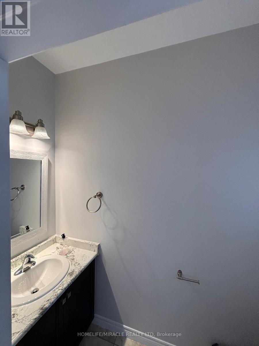 #22 380 LAKE STREET - 17