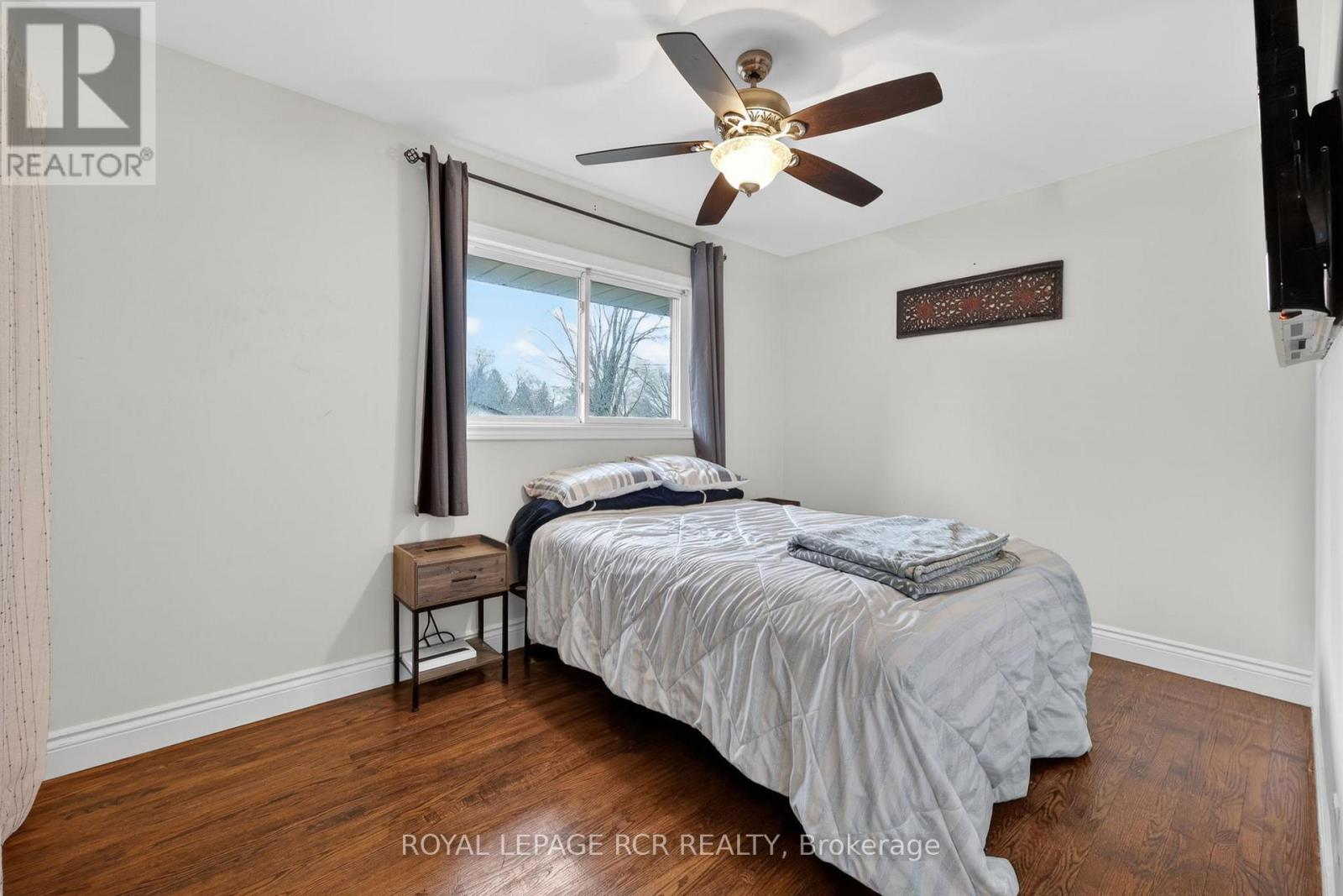 215 ZINA STREET - 14