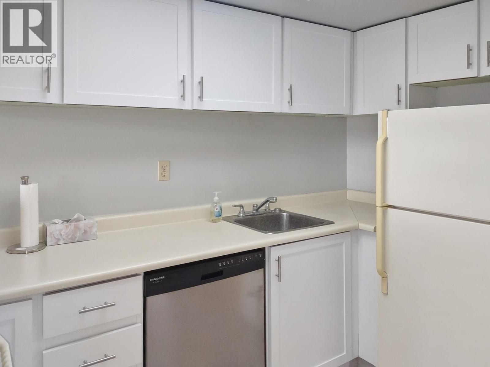 #1007 525 NICOLA Street - 9