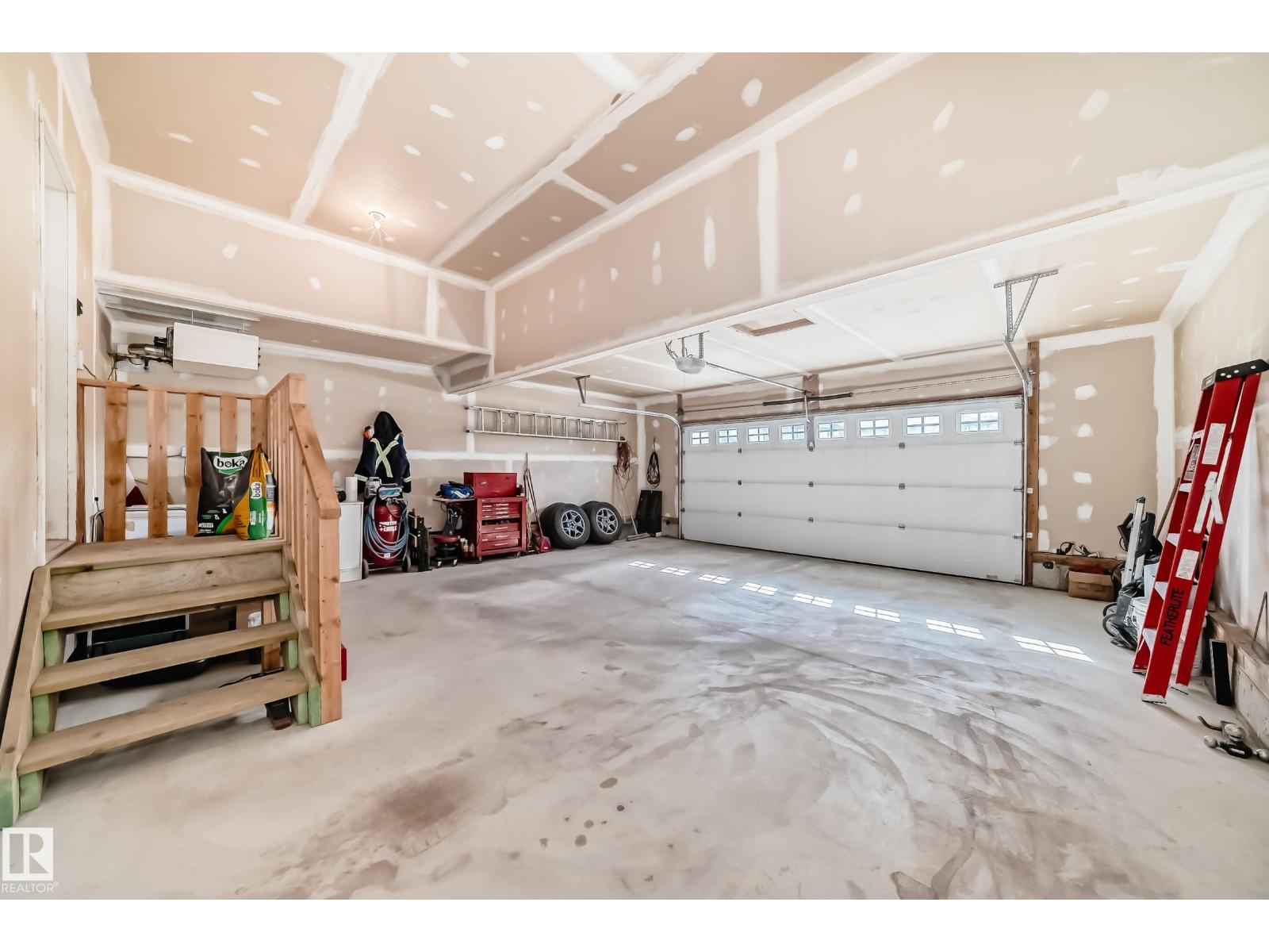 16520 136 ST NW, Edmonton