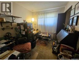 579 Poplar Crescent, Shaunavon, SK S0N2M0 Photo 14