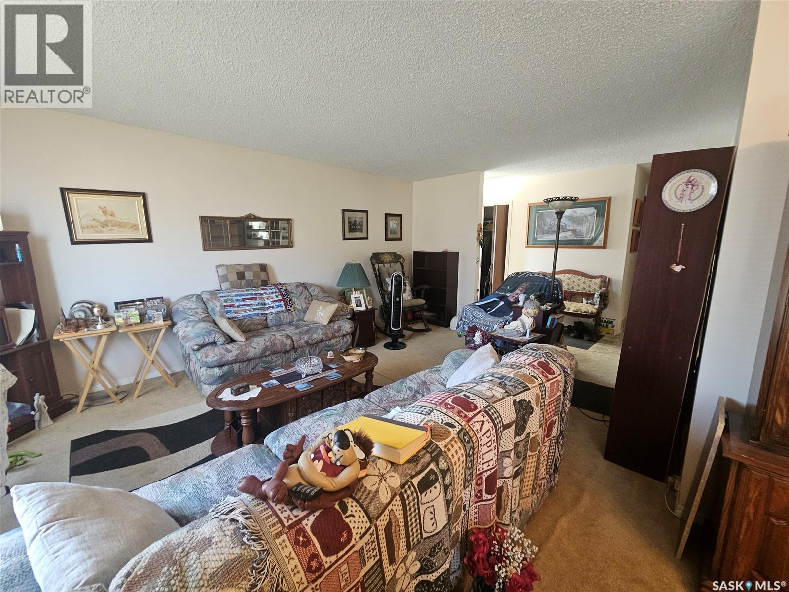 579 Poplar CRESCENT - photo 4