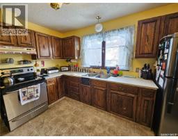 4pc Bathroom - 579 Poplar Crescent, Shaunavon, SK S0N2M0 Photo 9
