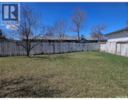 579 Poplar Crescent, Shaunavon, SK S0N2M0 Photo 28