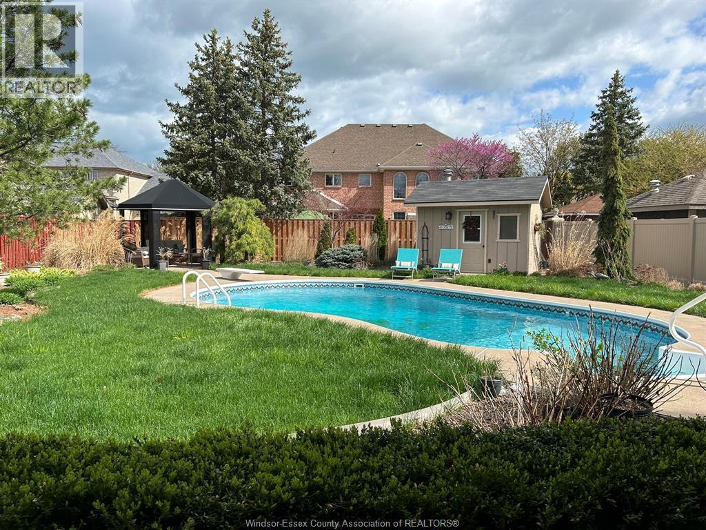 606 GEORGE KENNEDY WAY — photo 35