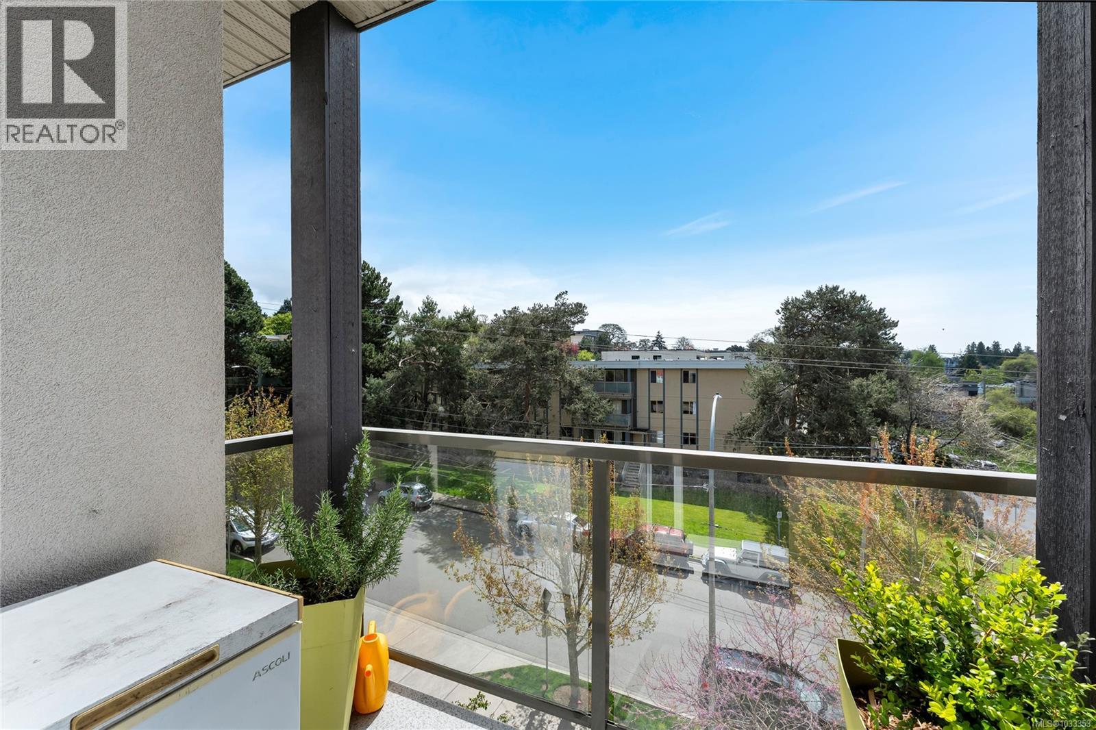 309 1000 Inverness Road, Saanich