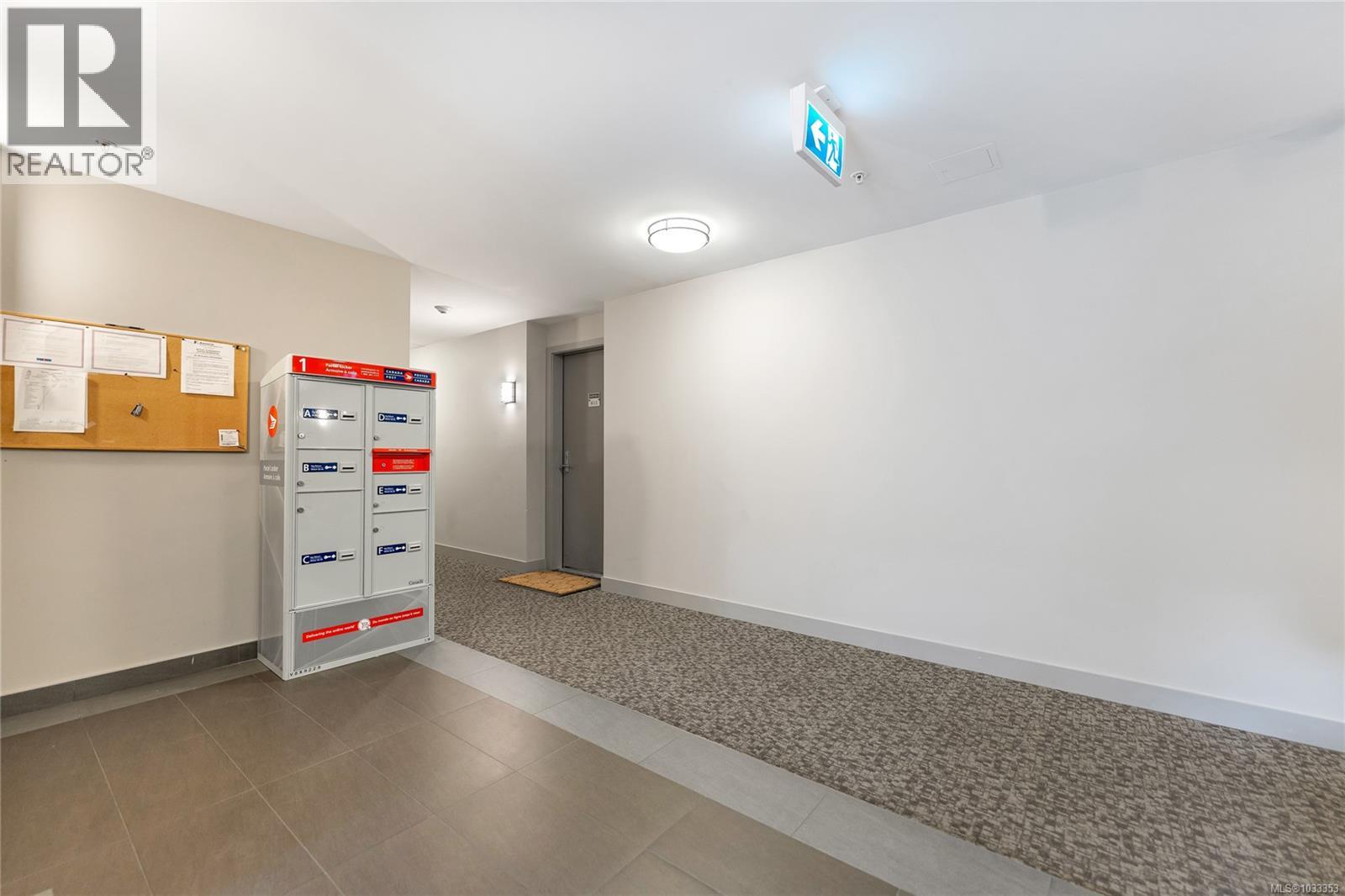 309 1000 Inverness Road, Saanich