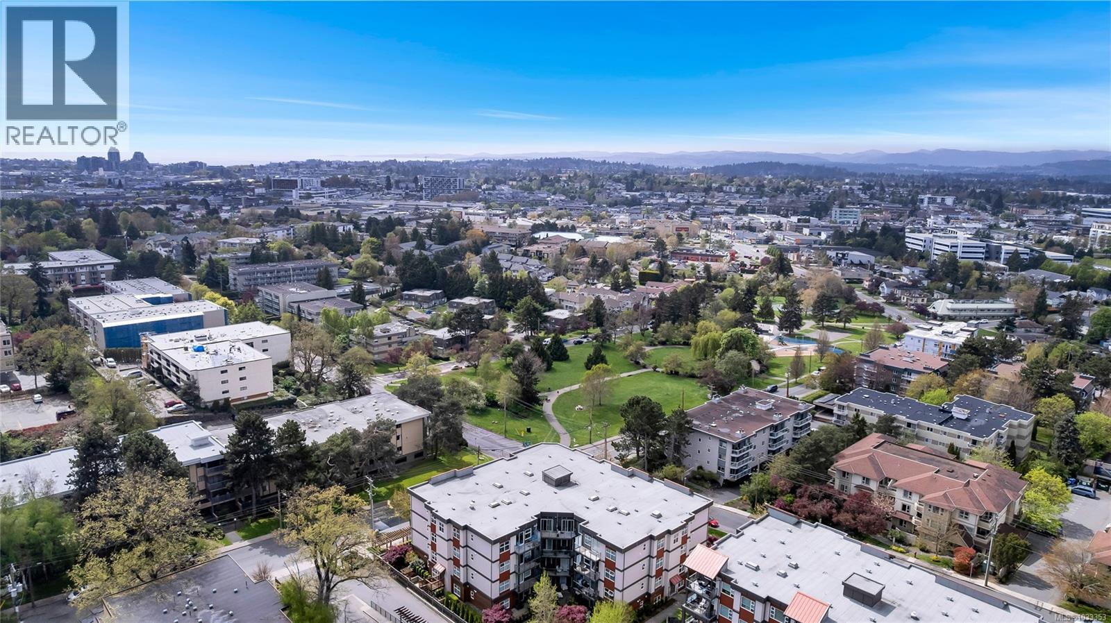 309 1000 Inverness Road, Saanich