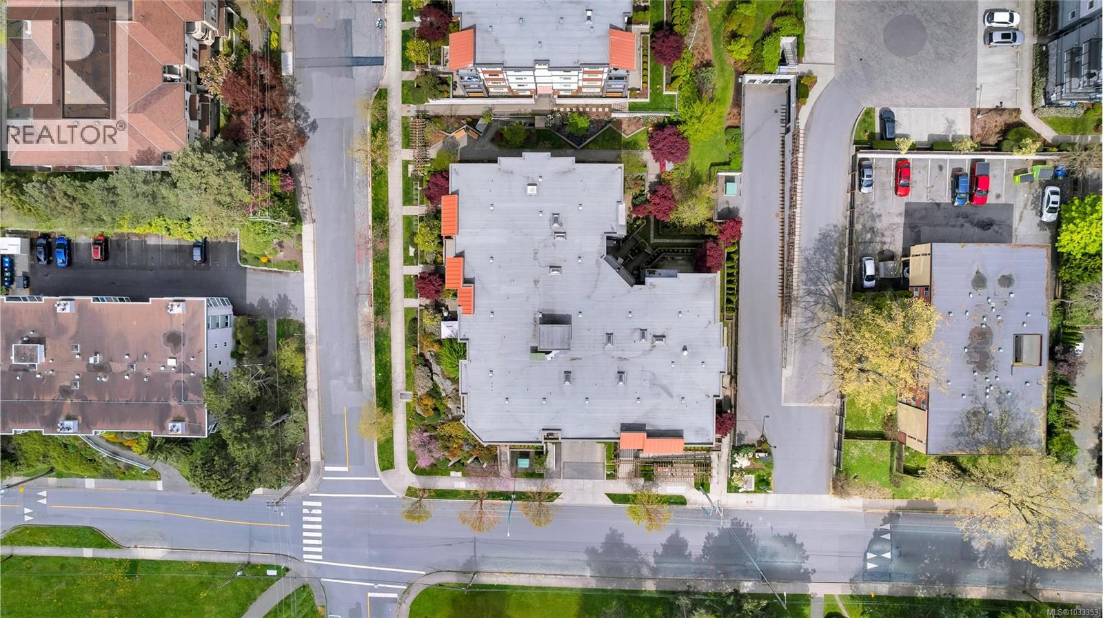 309 1000 Inverness Road, Saanich