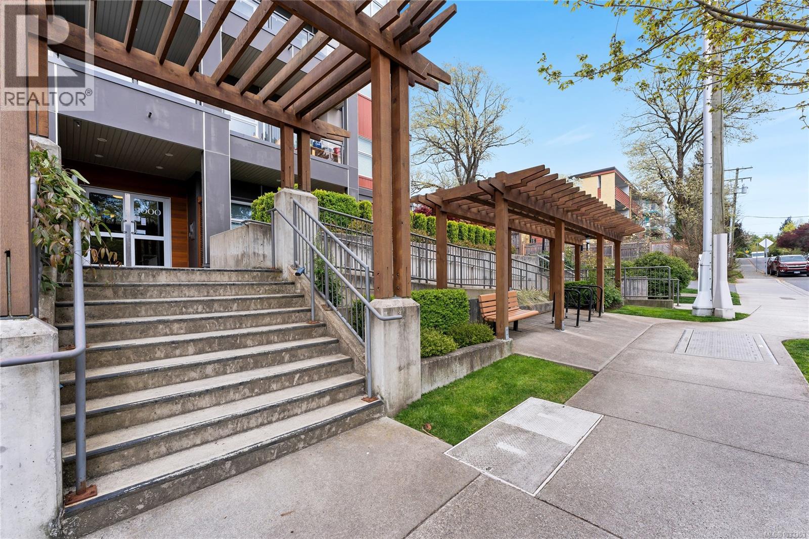 309 1000 Inverness Road, Saanich