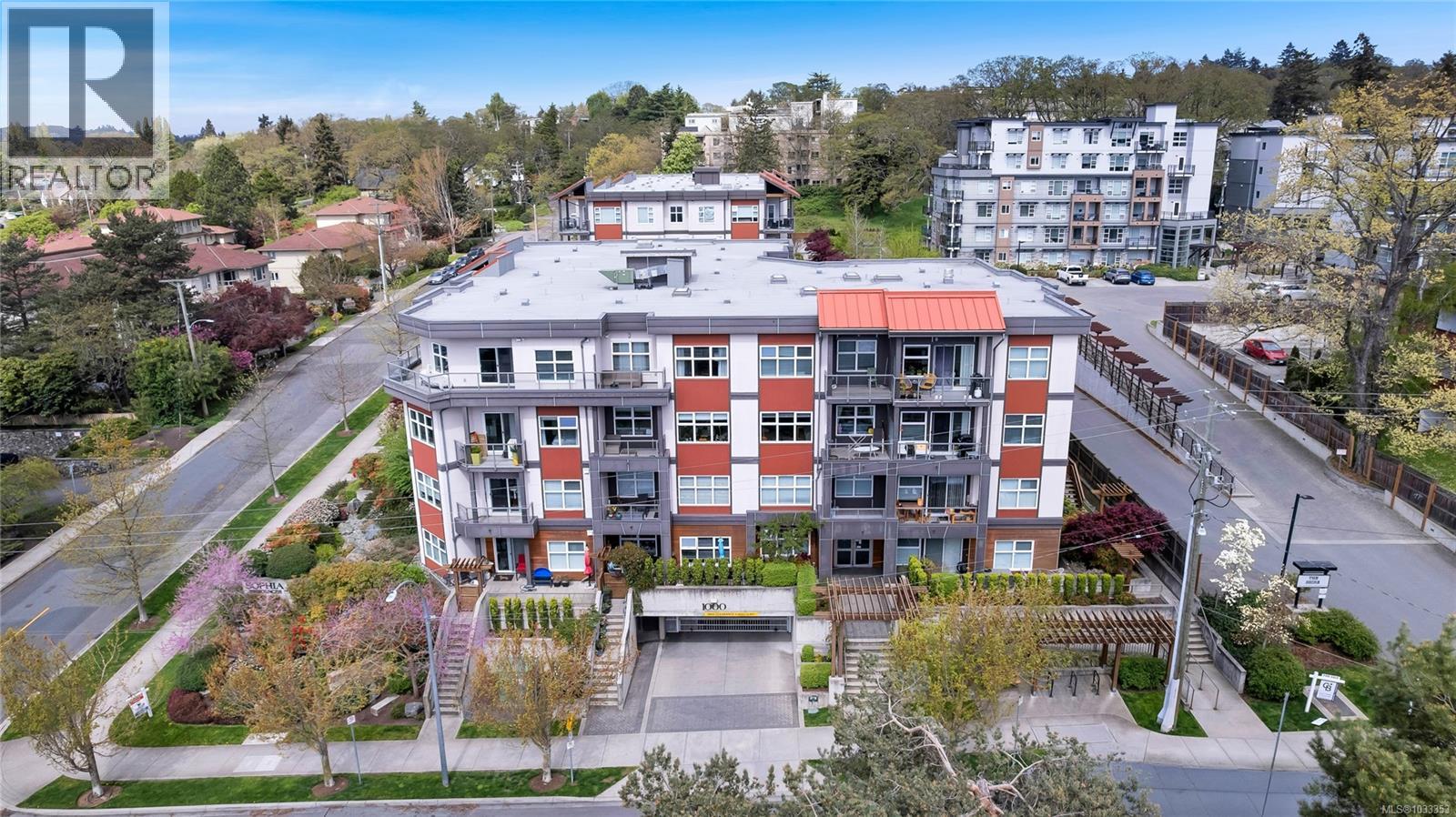 309 1000 Inverness Road, Saanich