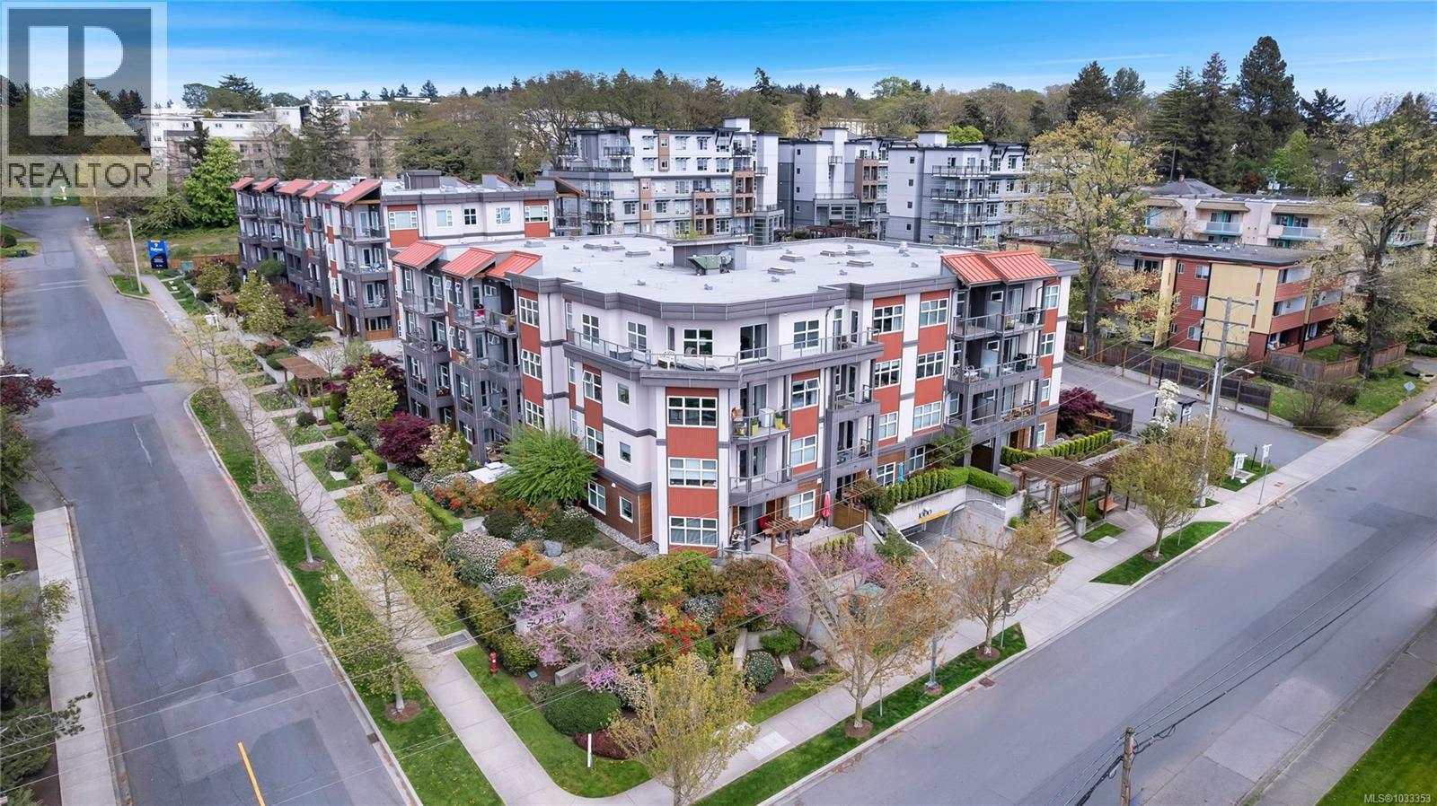 309 1000 Inverness Road, Saanich