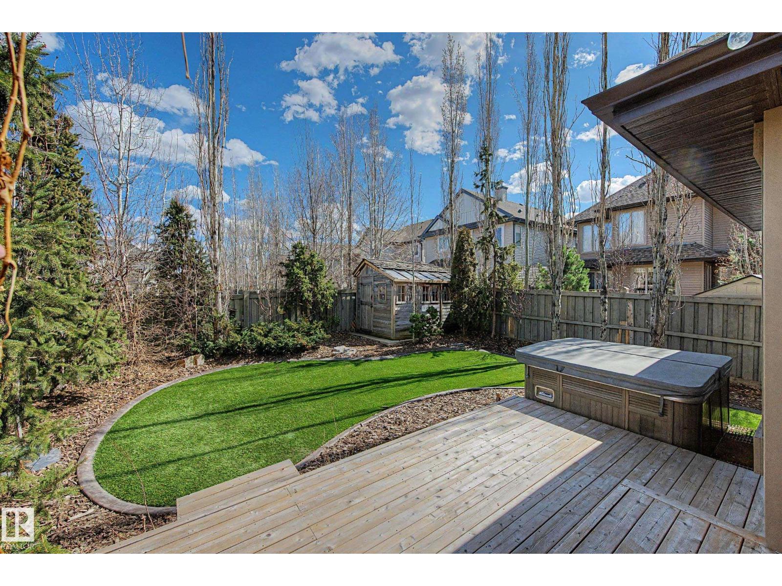 1110 ARMITAGE CR SW - 27