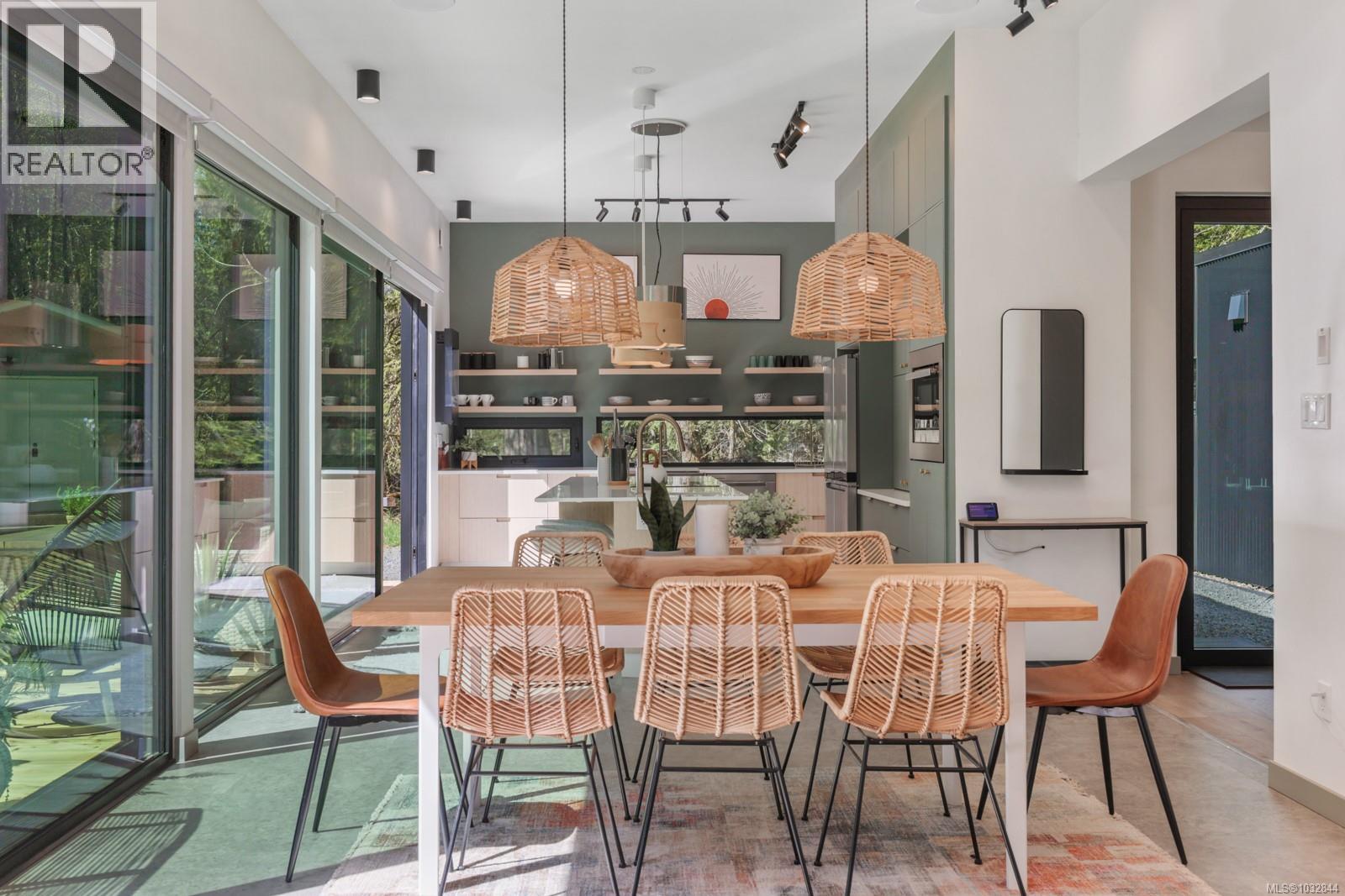 4638/4628 Forbidden Plateau Rd - 11