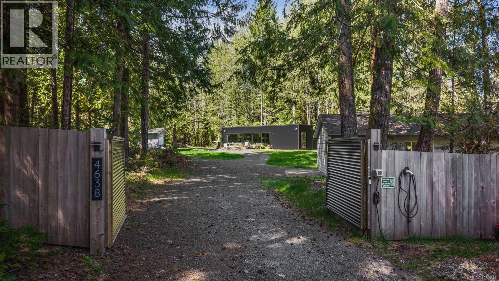 4638/4628 Forbidden Plateau Rd - 66