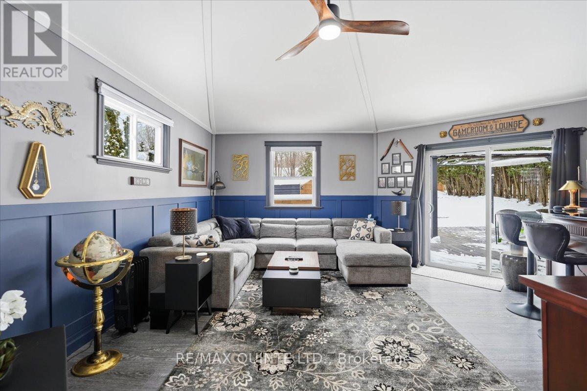 Family room with sliding doors to deck