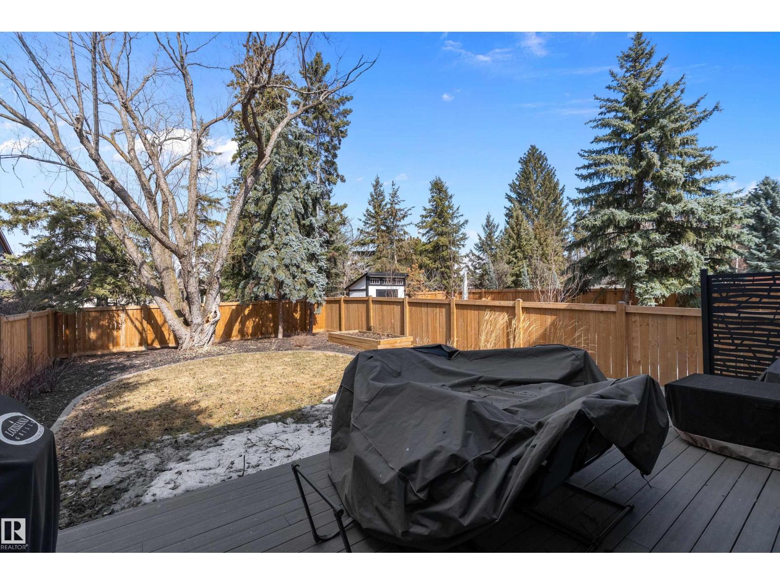 12518 39 AV NW, Edmonton