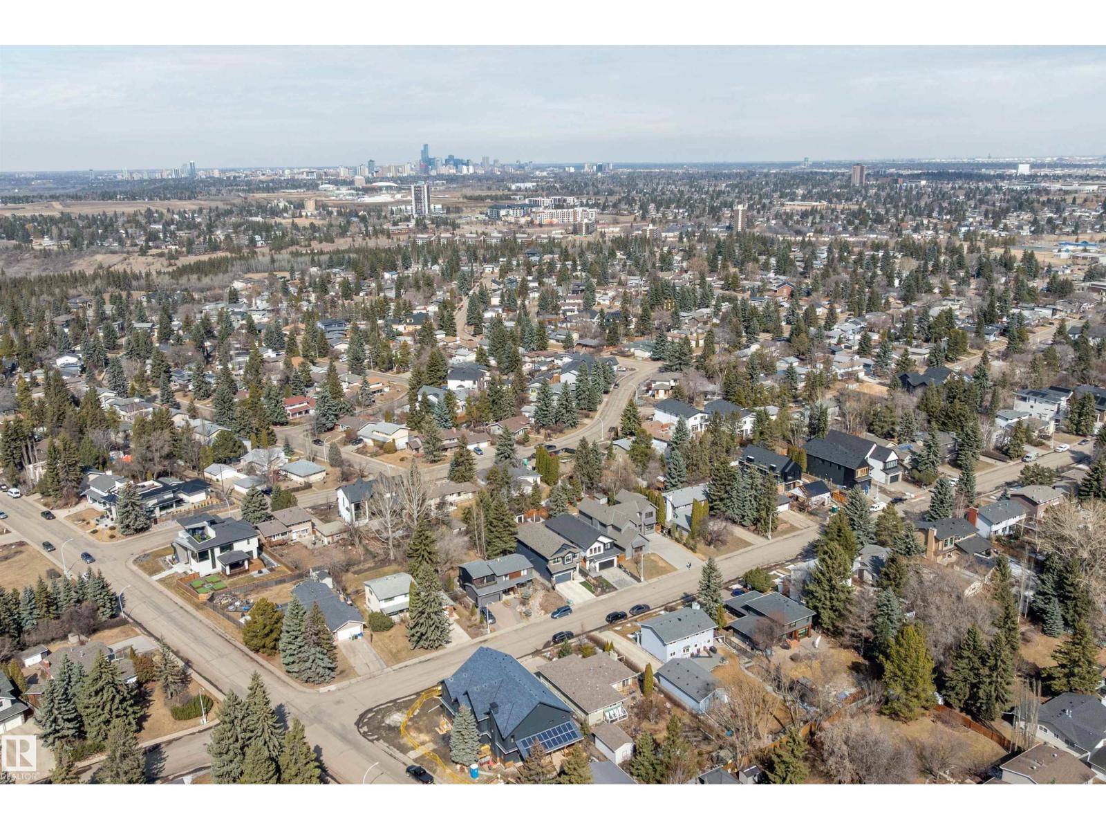 12518 39 AV NW, Edmonton