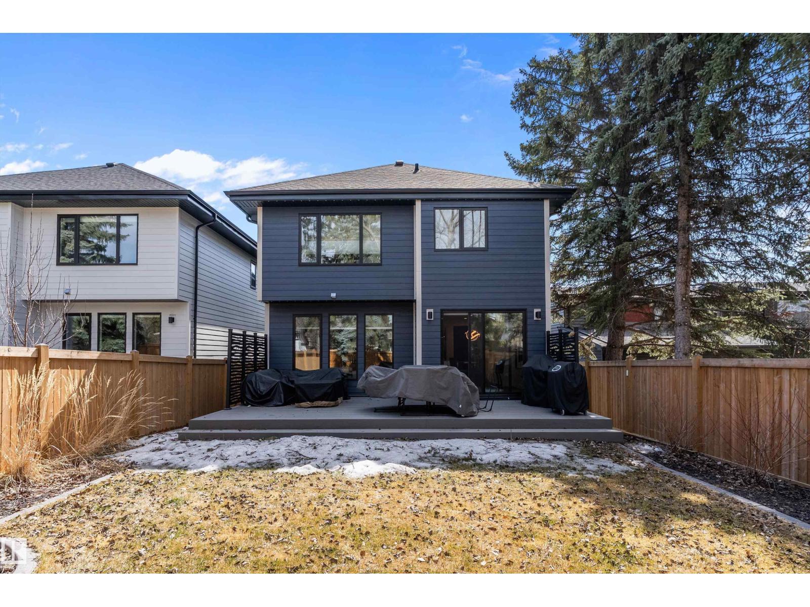 12518 39 AV NW, Edmonton