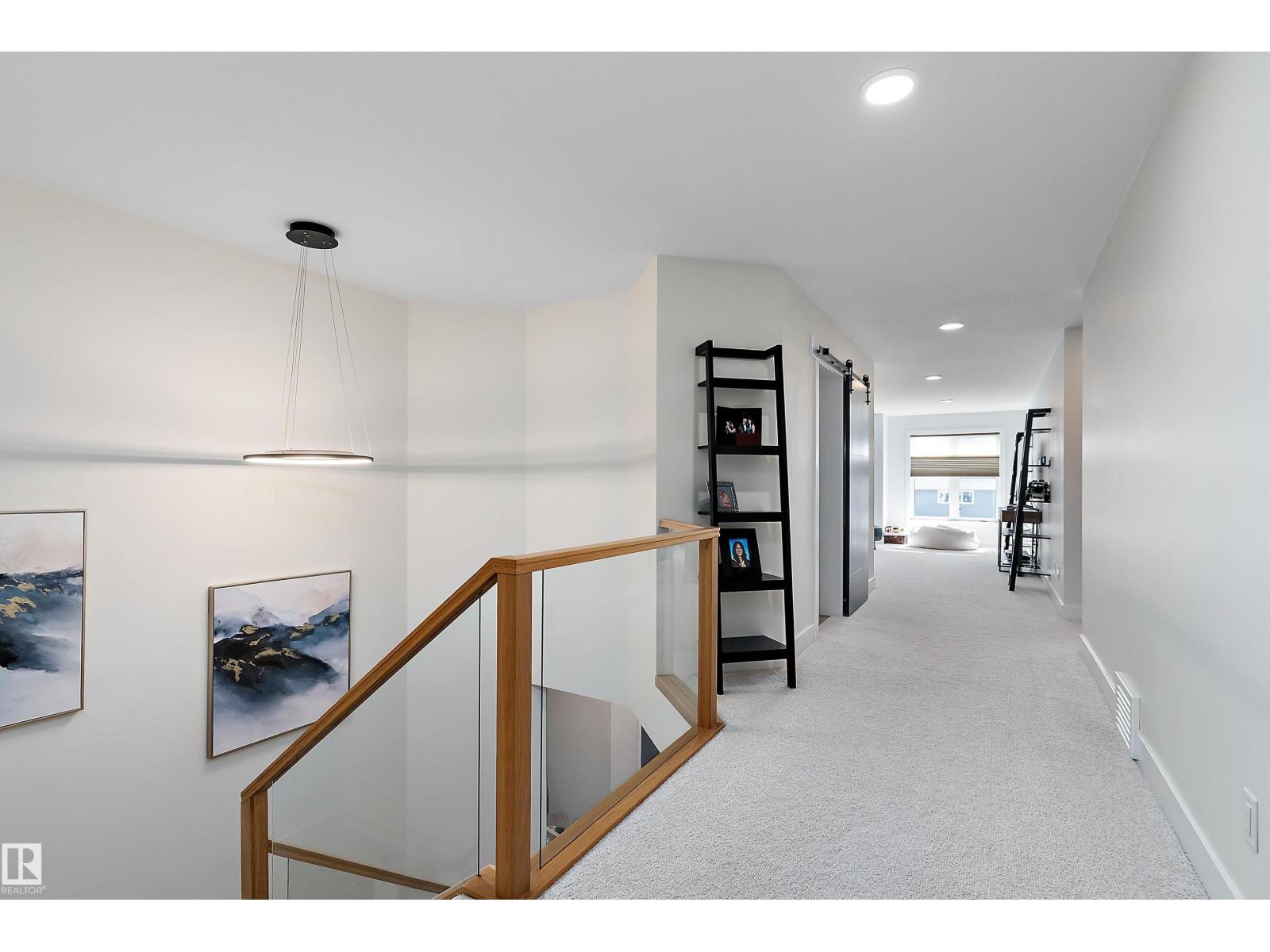 12518 39 AV NW, Edmonton