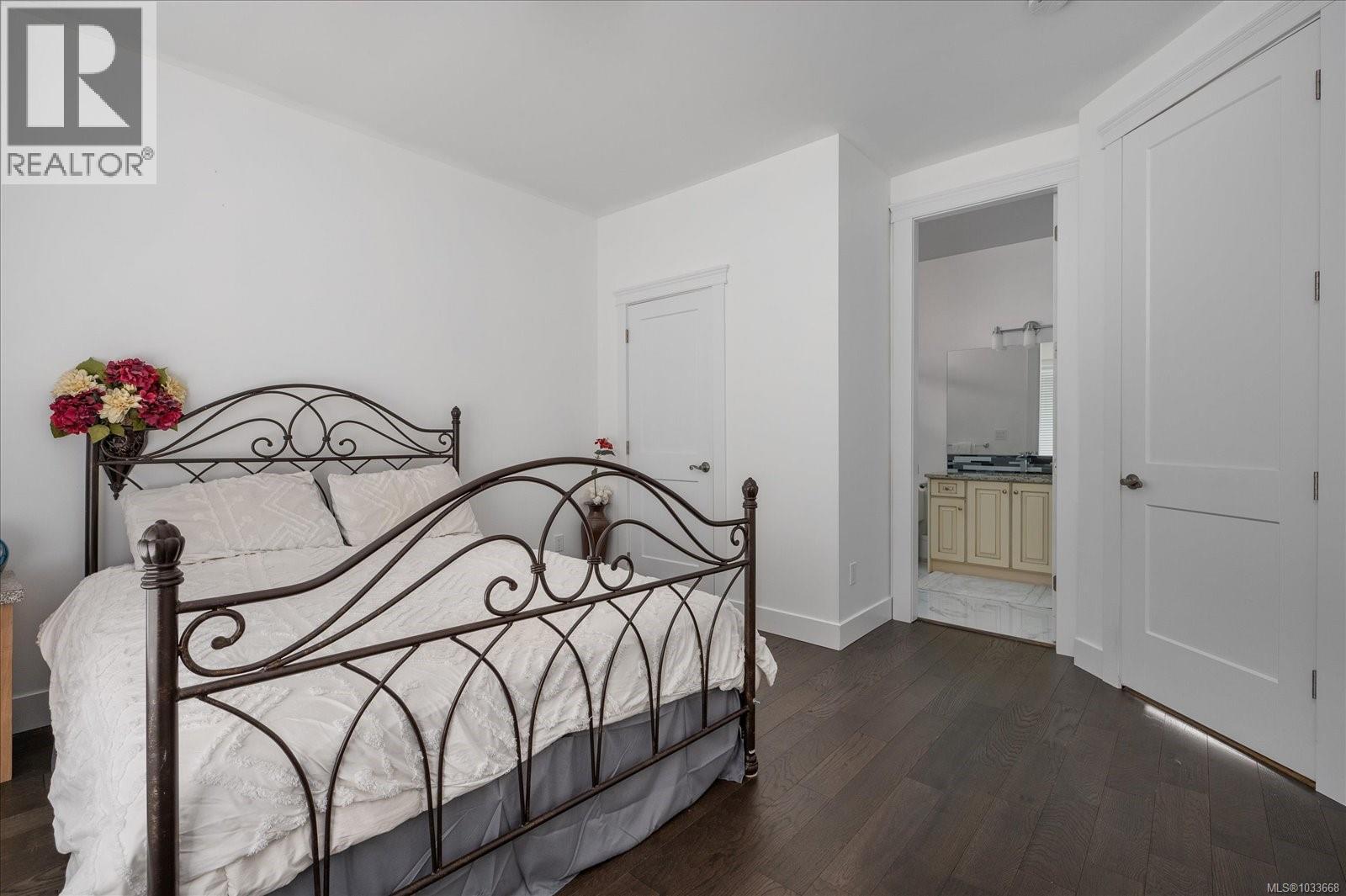 1460 Sherwood Dr - 38