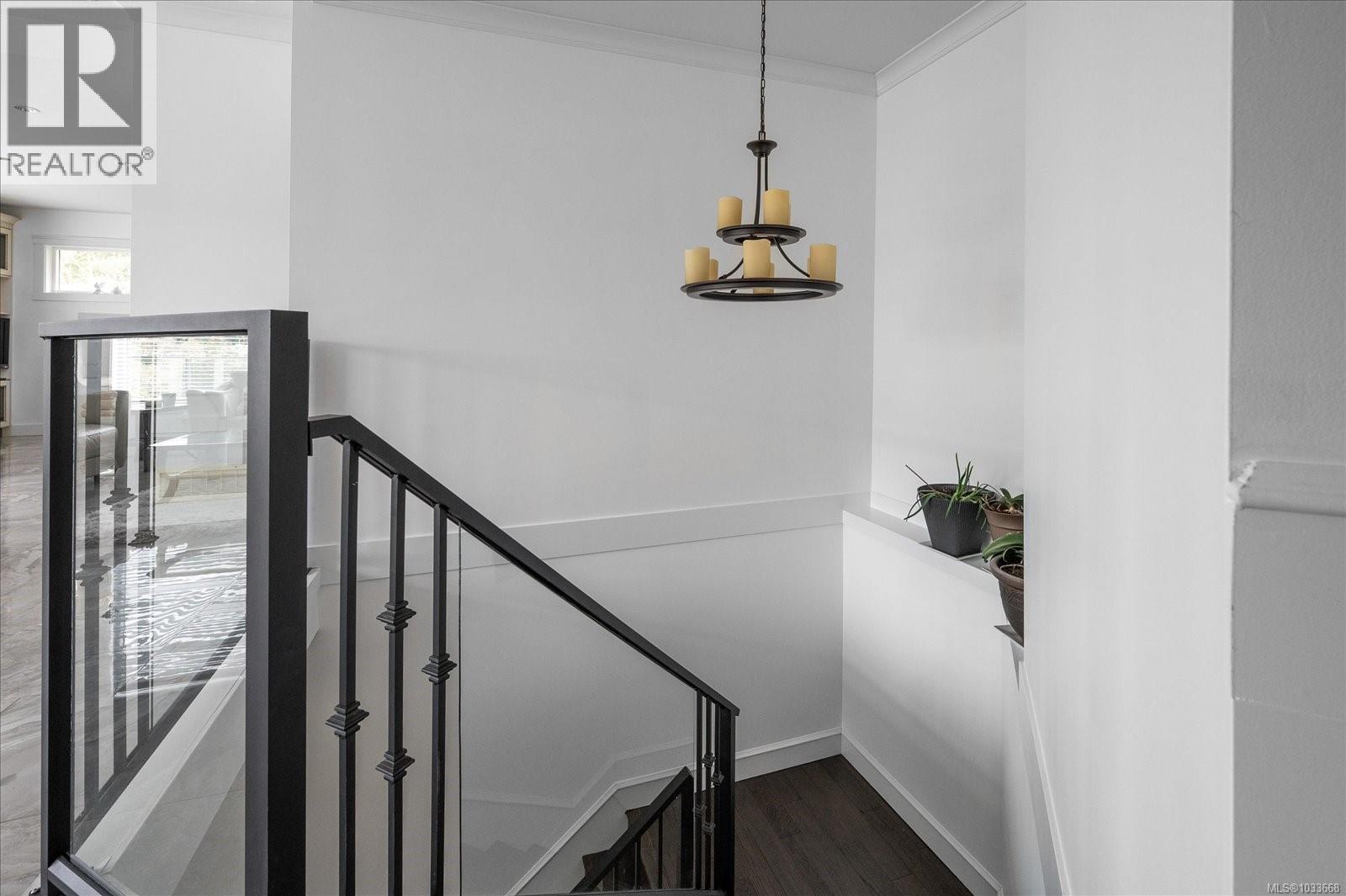 1460 Sherwood Dr - 42