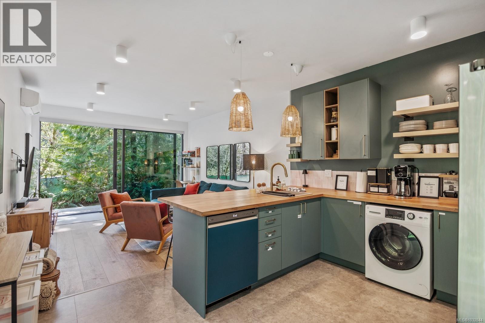 4638/4628 Forbidden Plateau Rd - 48