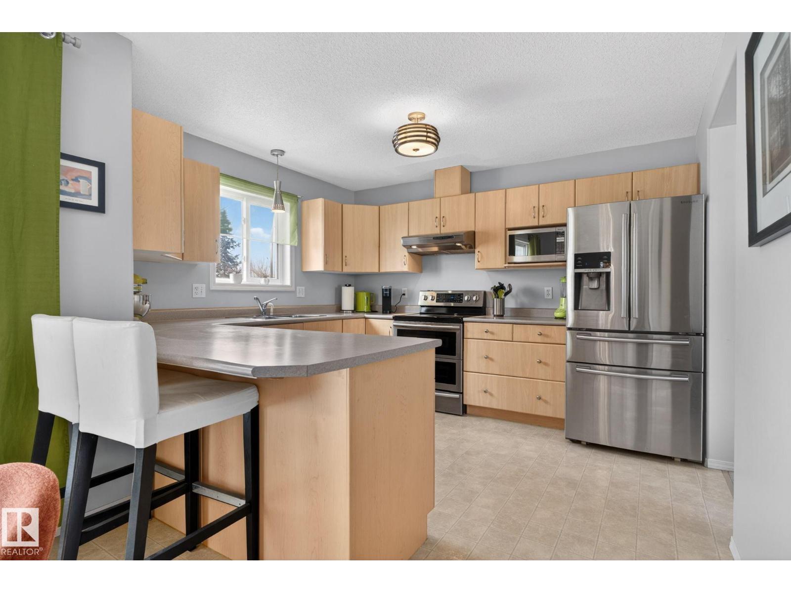 #27 225 BLACKBURN DR E SW, Edmonton