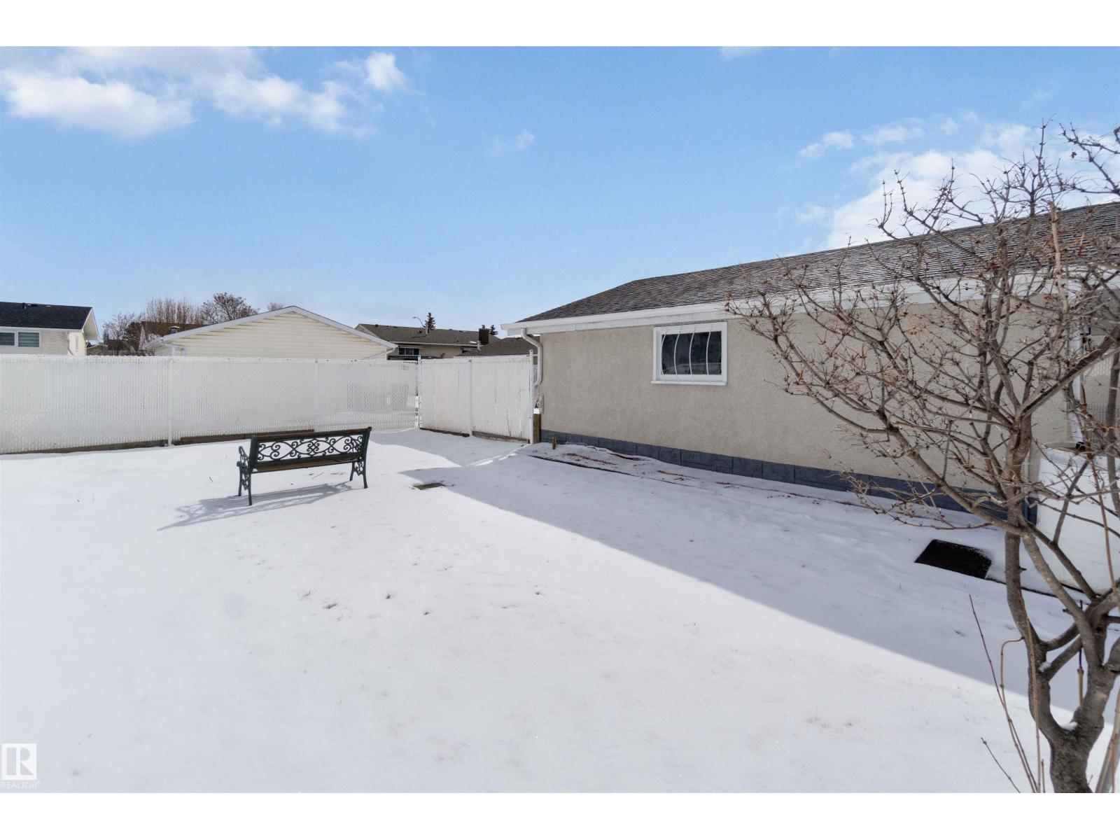 15015 95 ST NW, Edmonton