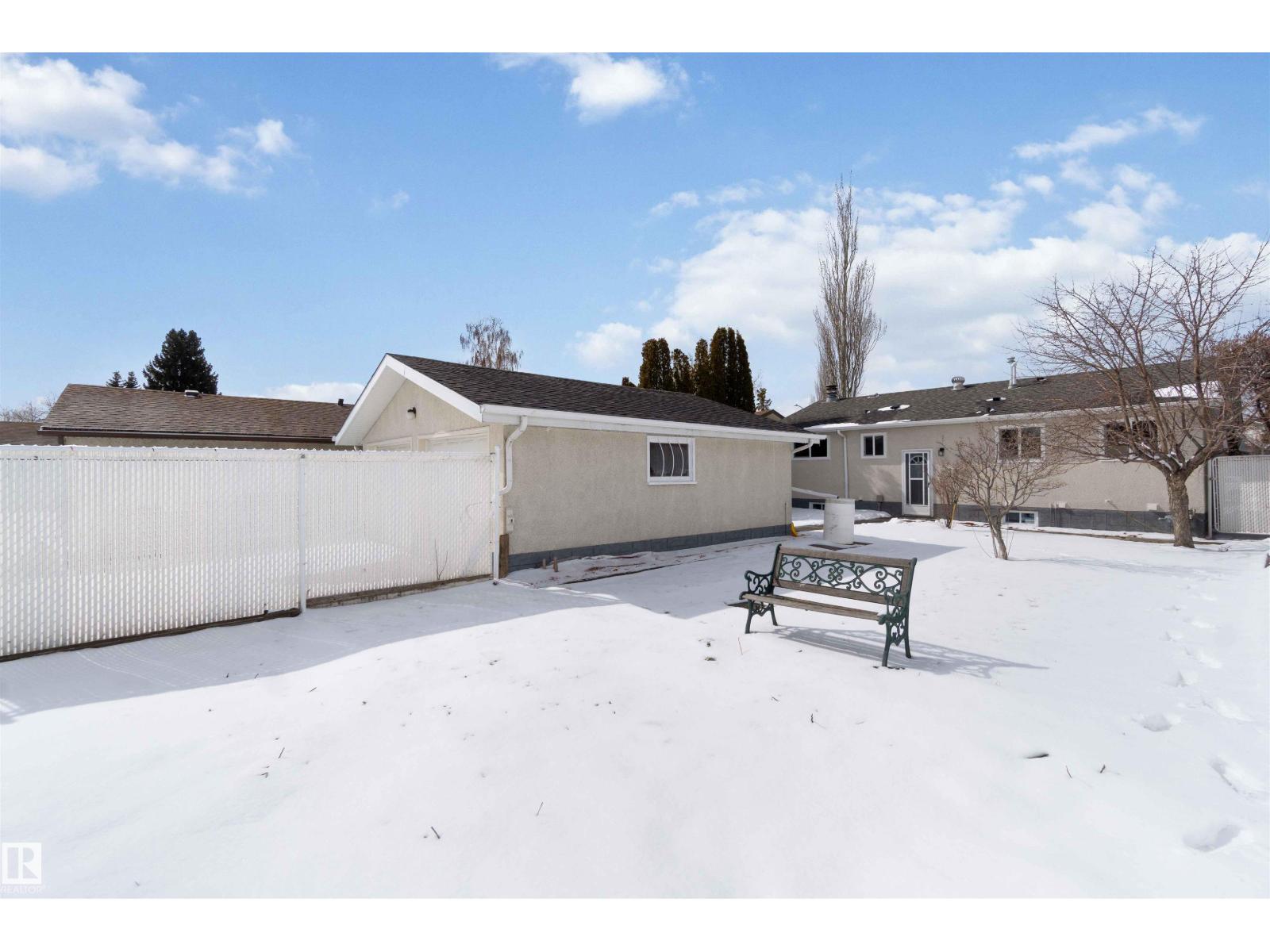 15015 95 ST NW, Edmonton