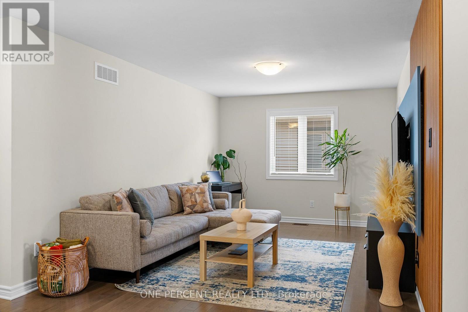 63 ARIDUS CRESCENT - 26