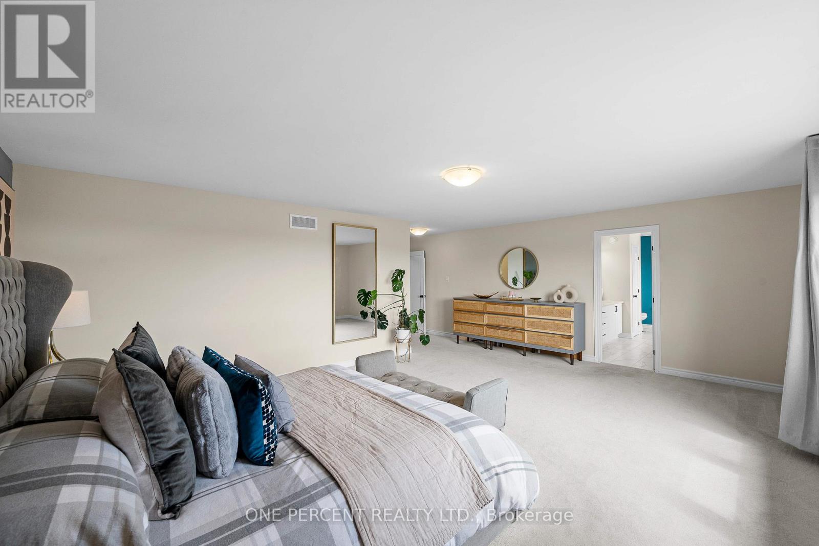 63 ARIDUS CRESCENT - 30