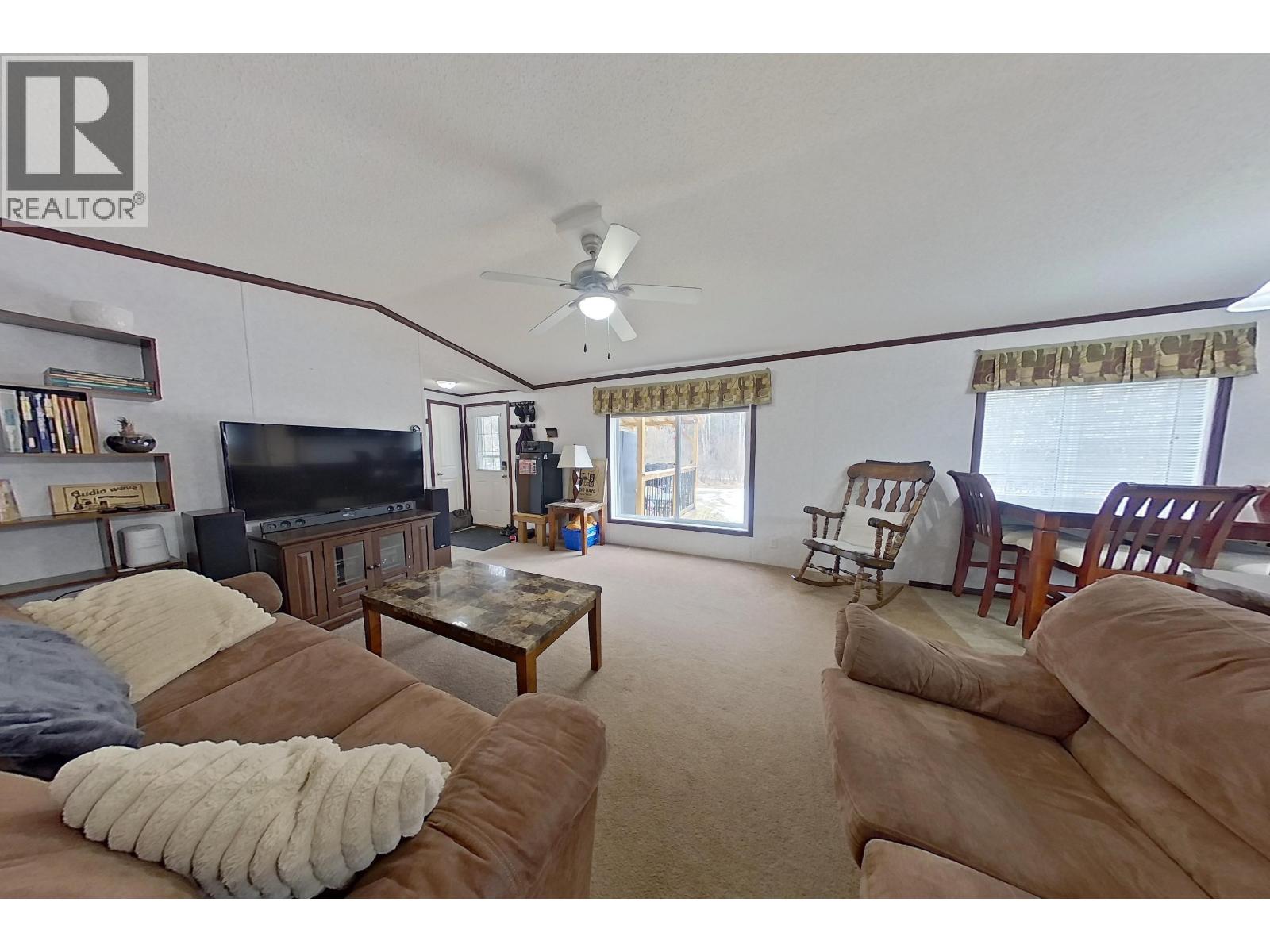 Photo 9 of 18 — 32505 GRANT ROAD · Prince George, BC