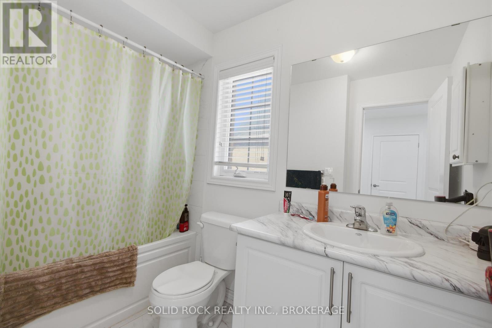 37 SUMMER BREEZE DRIVE - 23