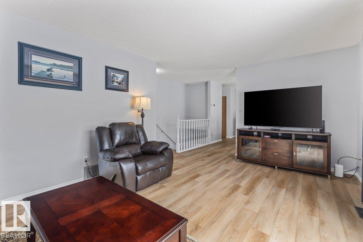219 KNOTTWOOD RD N NW - 15