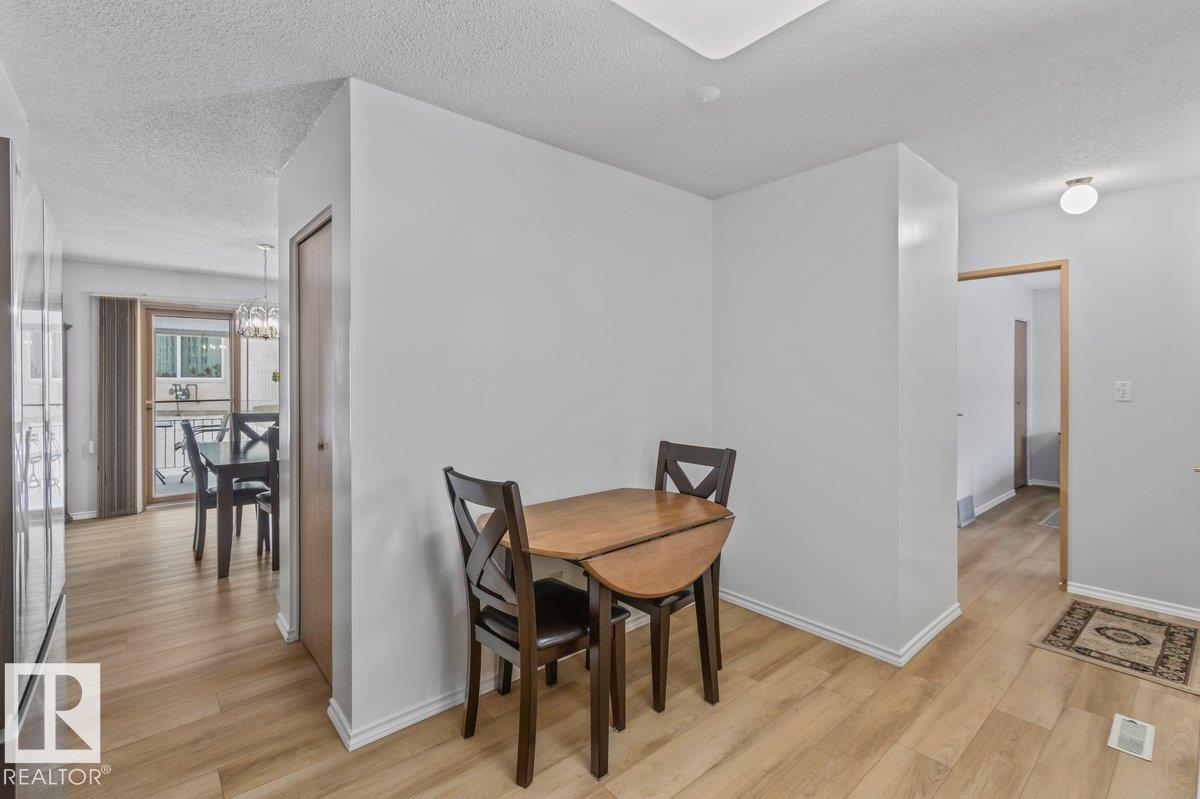219 KNOTTWOOD RD N NW - 7