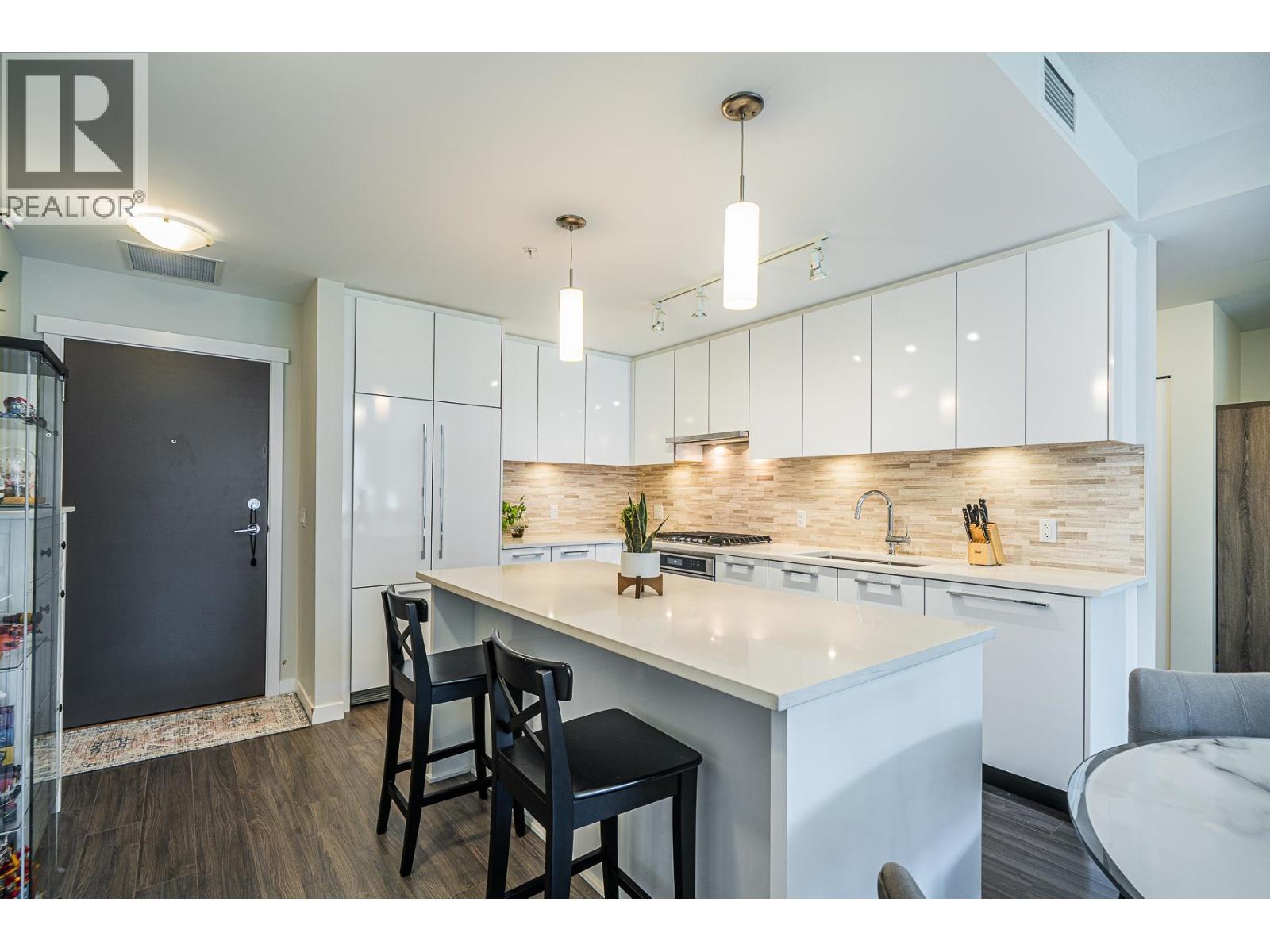 #213-9551 ALEXANDRA Road, Richmond