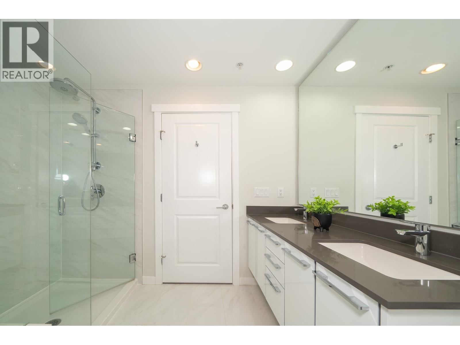 #213-9551 ALEXANDRA Road, Richmond