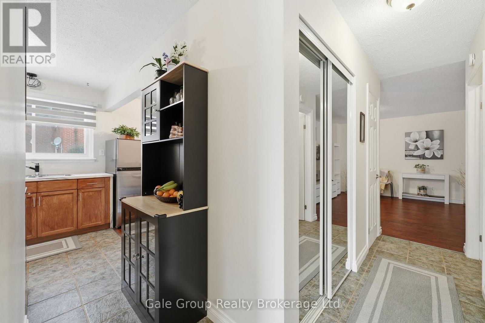 599 GAINSBOROUGH ROAD — photo 12