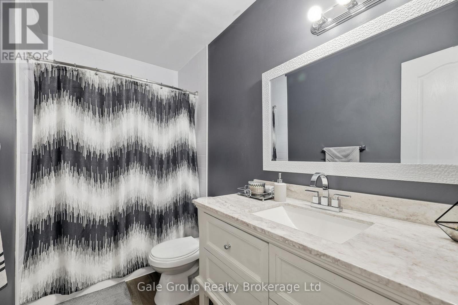 599 GAINSBOROUGH ROAD — photo 31