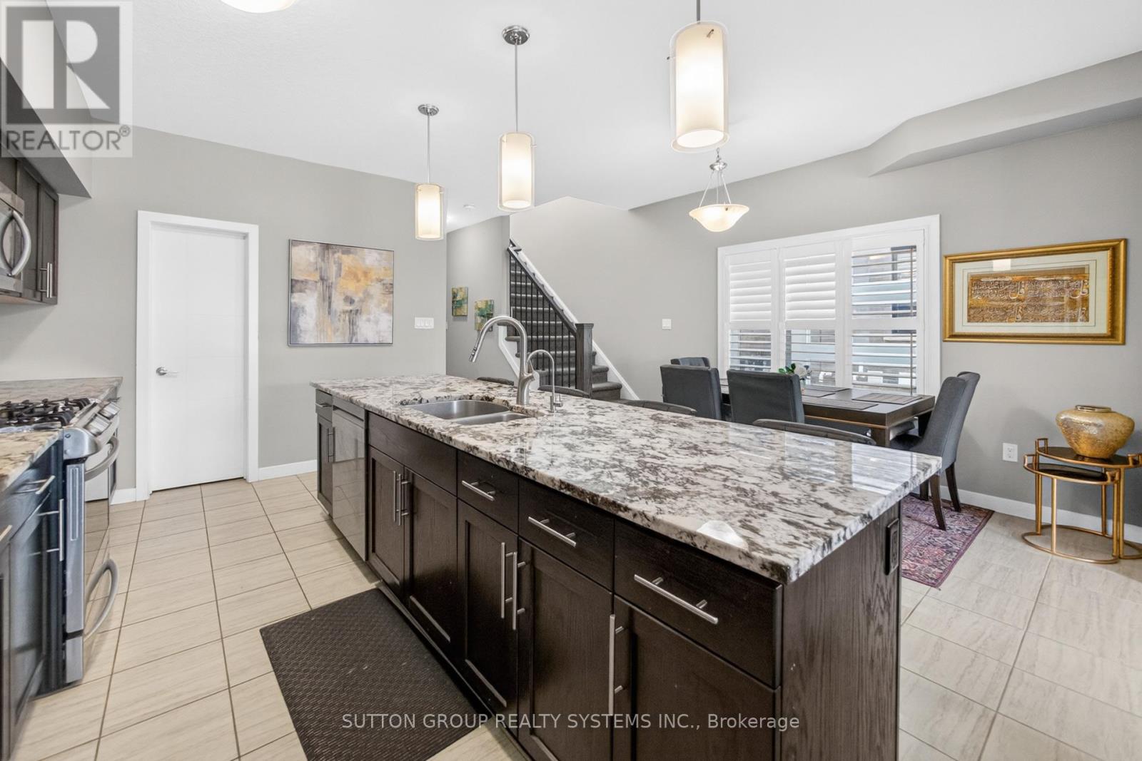 917 ROBERT FERRIE DRIVE - 13