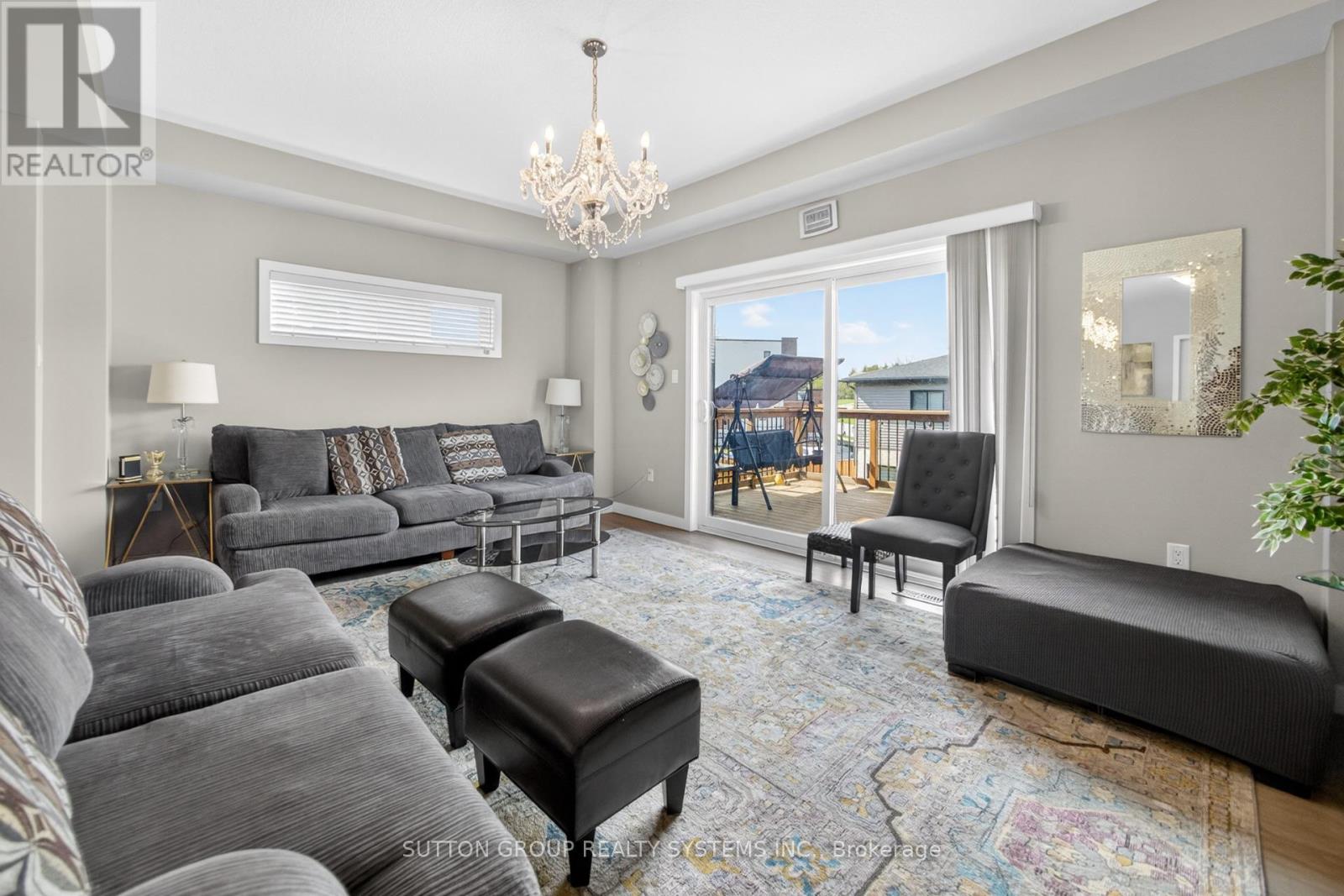 917 ROBERT FERRIE DRIVE - 17