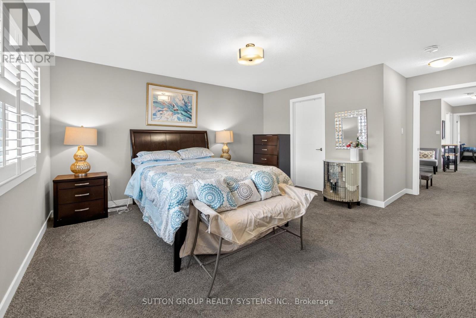 917 ROBERT FERRIE DRIVE - 29