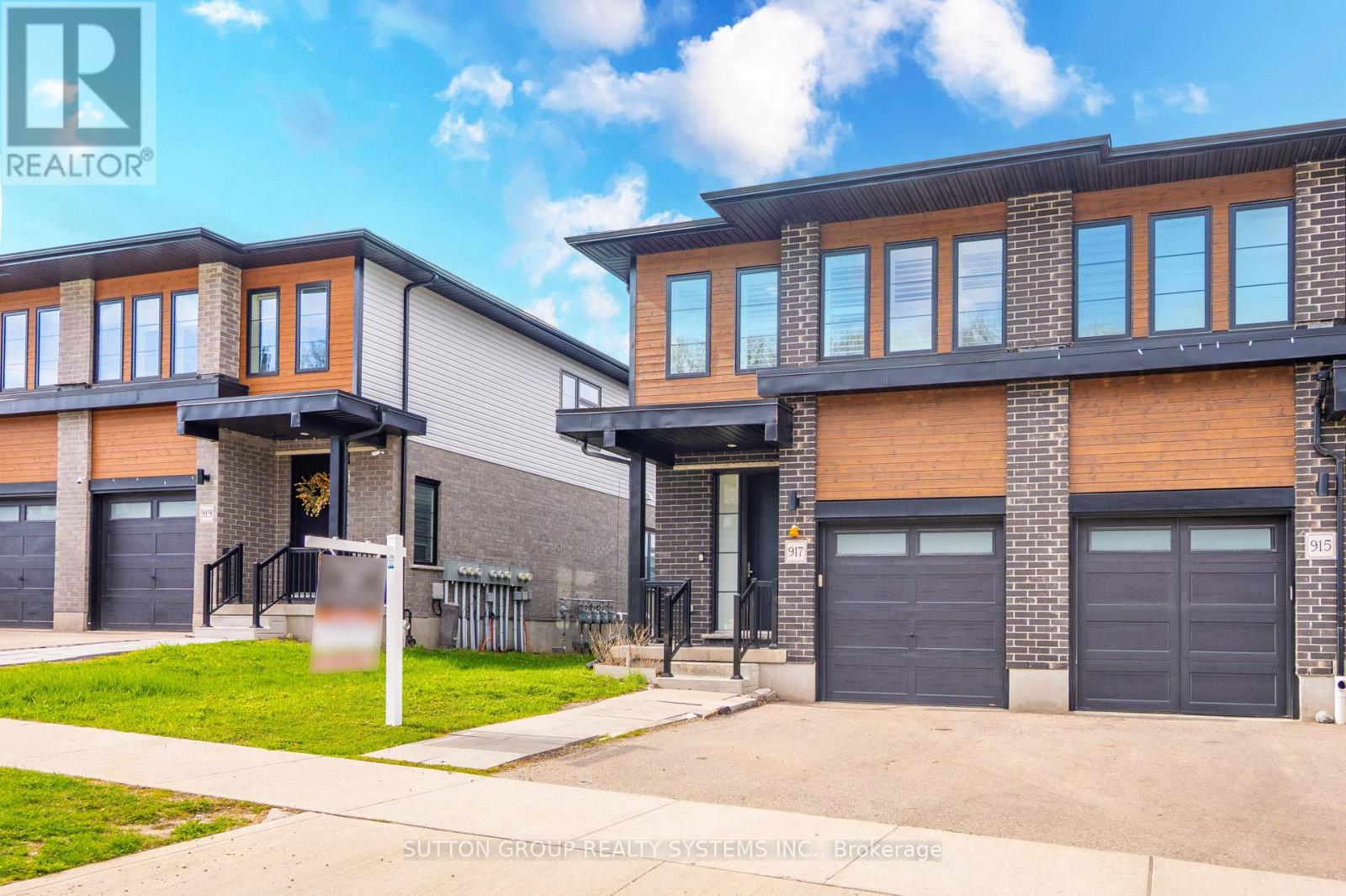 917 ROBERT FERRIE DRIVE - 3