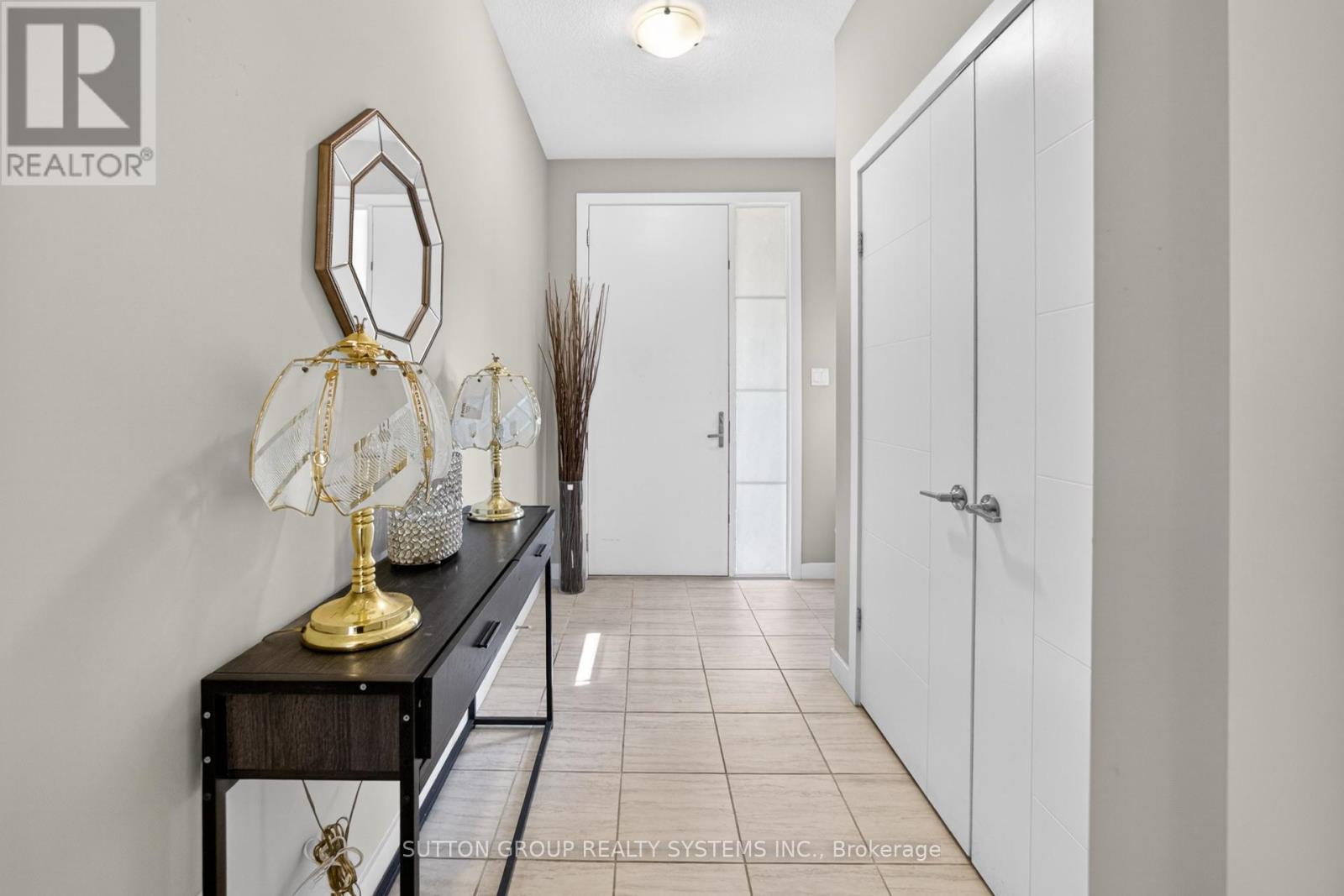 917 ROBERT FERRIE DRIVE - 6