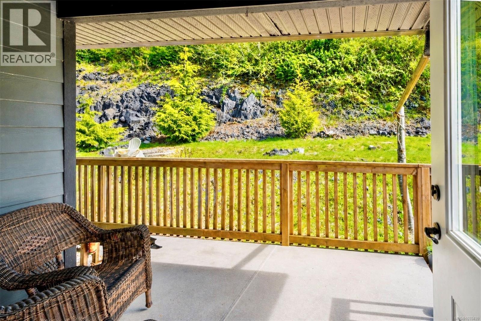 380 Pacific Cres, Ucluelet
