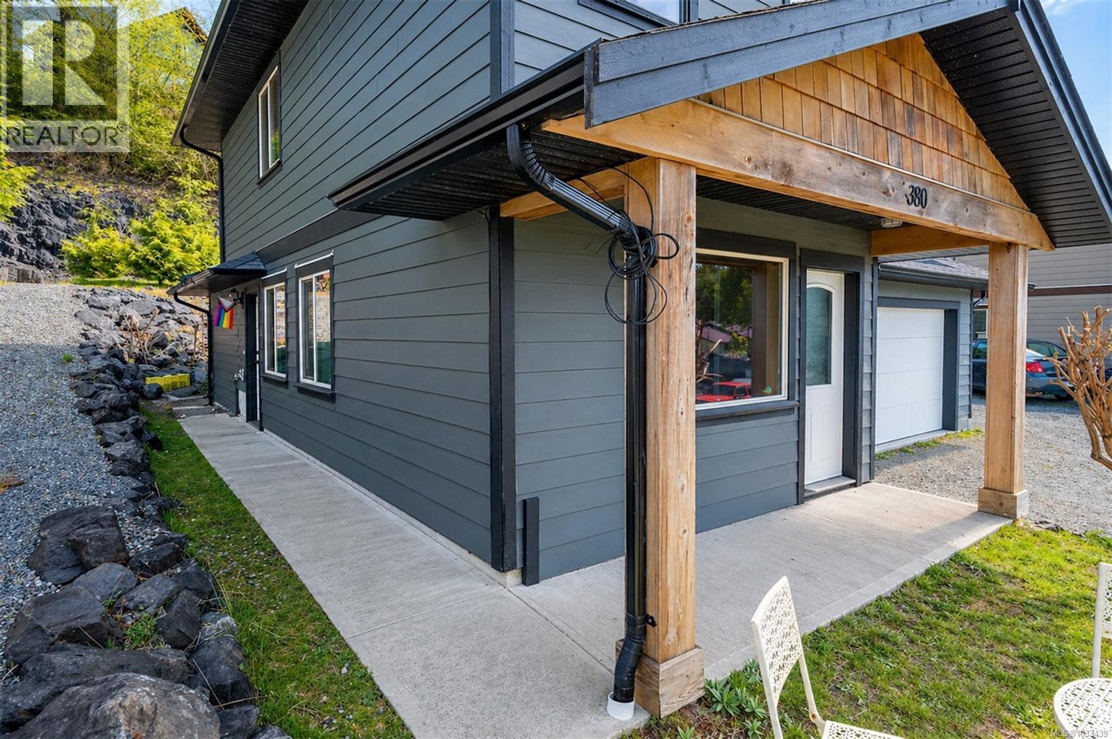 380 Pacific Cres - 20