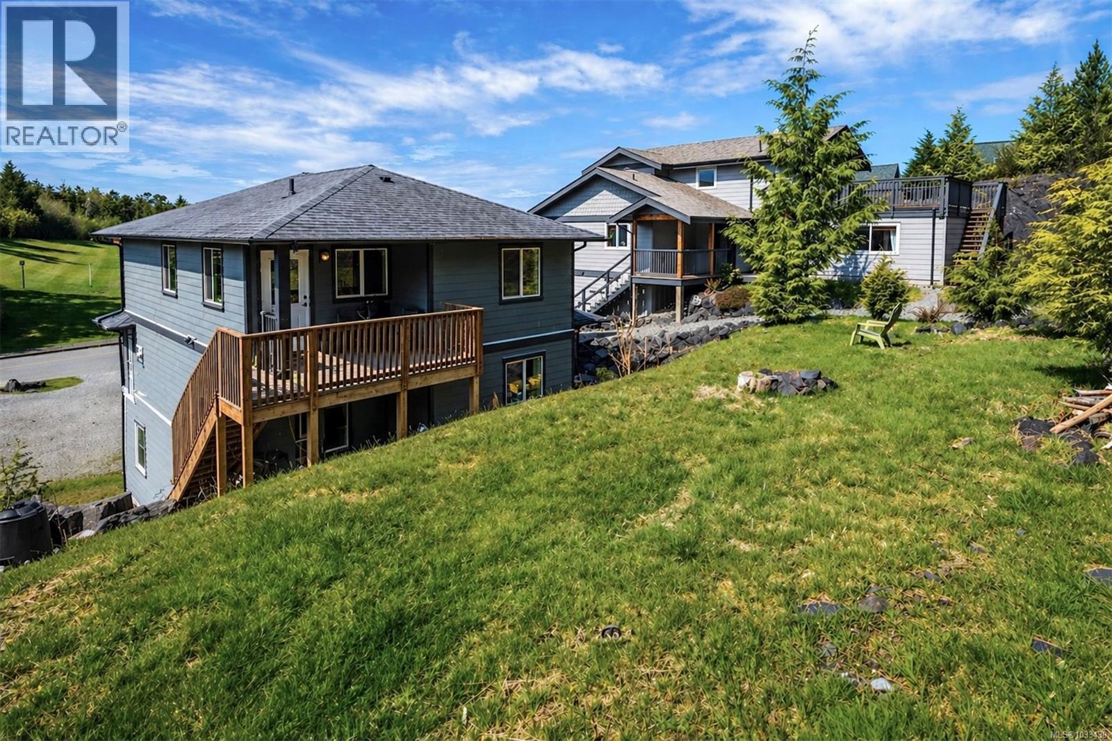 380 Pacific Cres, Ucluelet