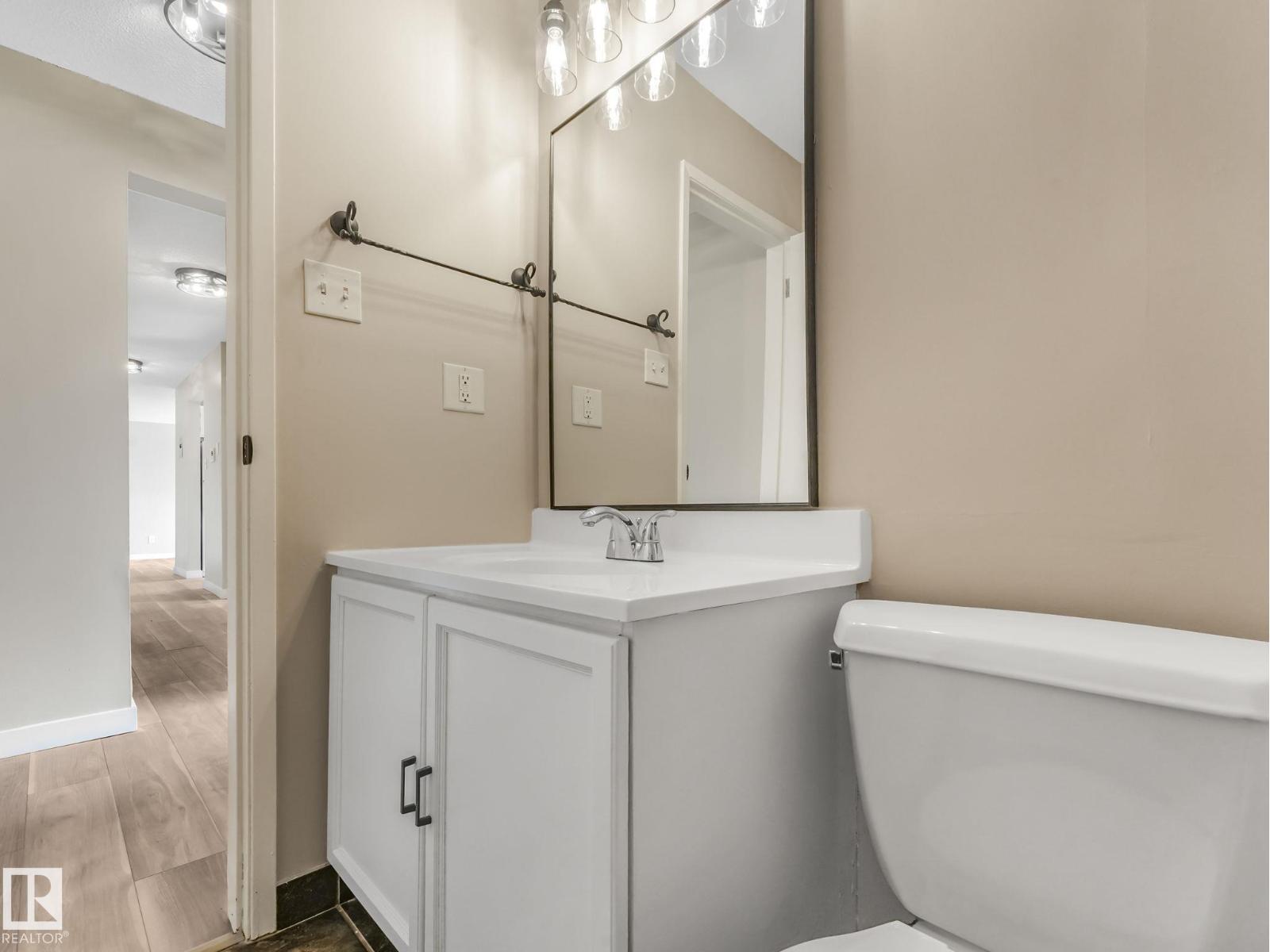 #103 11907 81 ST NW, Edmonton