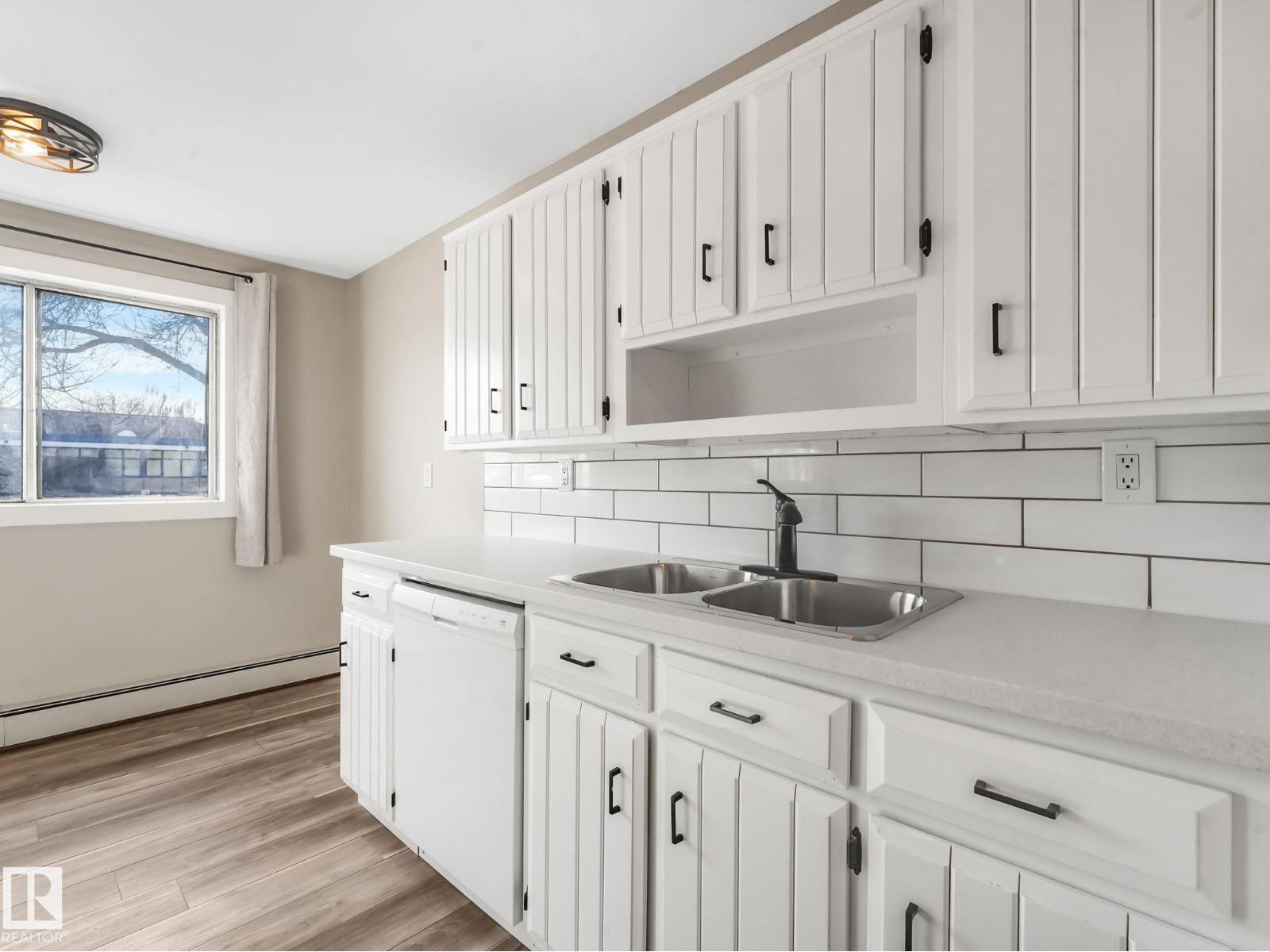 #103 11907 81 ST NW, Edmonton